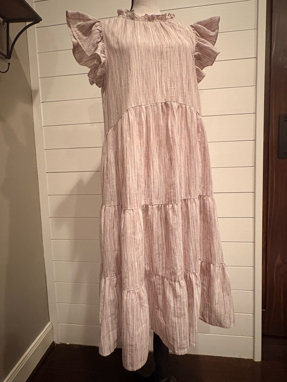Pinch Pink Tiered Ruffle Sleeve Midi Dress – Women’s Large